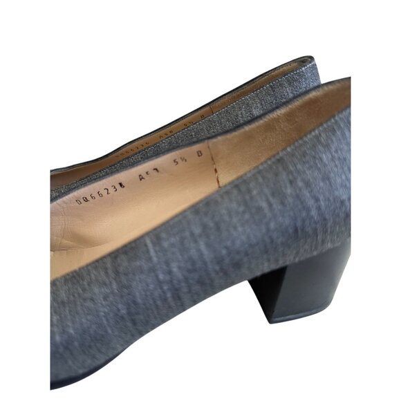 SALVATORE FERRAGAMO Vintage Gray Silk Kitten Heels Size 5.5 - Picture 9 of 10